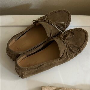 H&M leather boat shoes.